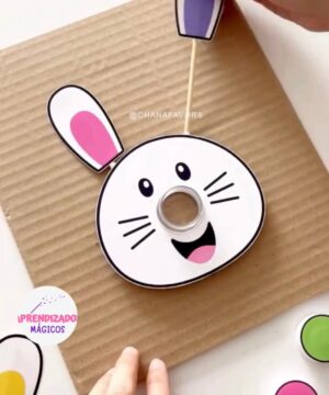 Coelho Colorido: Role e Combine! 🐰🎲